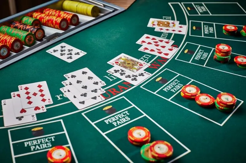 Cách chơi Blackjack cho anh em để không bao giờ thua